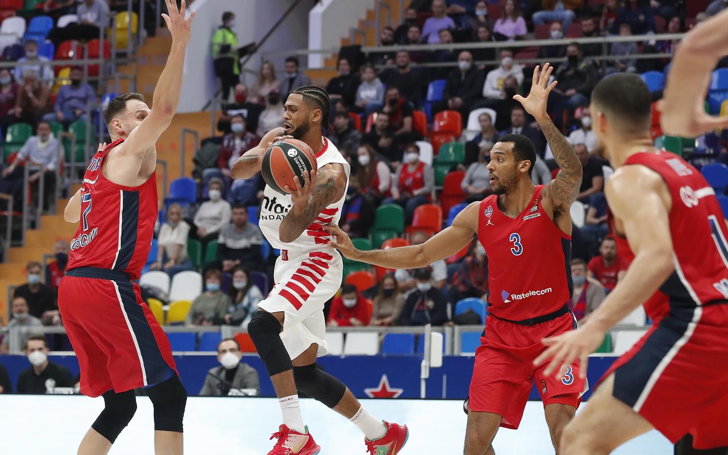 Moskva CSKA - Pireuse Olympiakos, palliga Tyler Dorsey