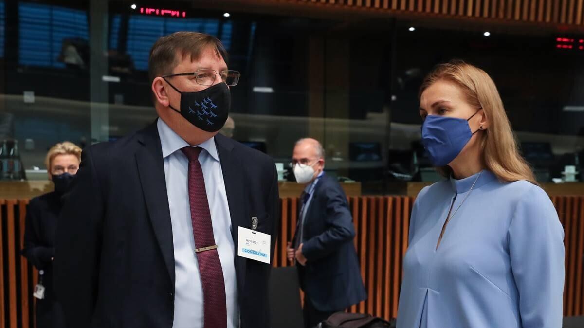 Taavi Aas ja Kdri Simson EL-i energiaministrite kohtumisel