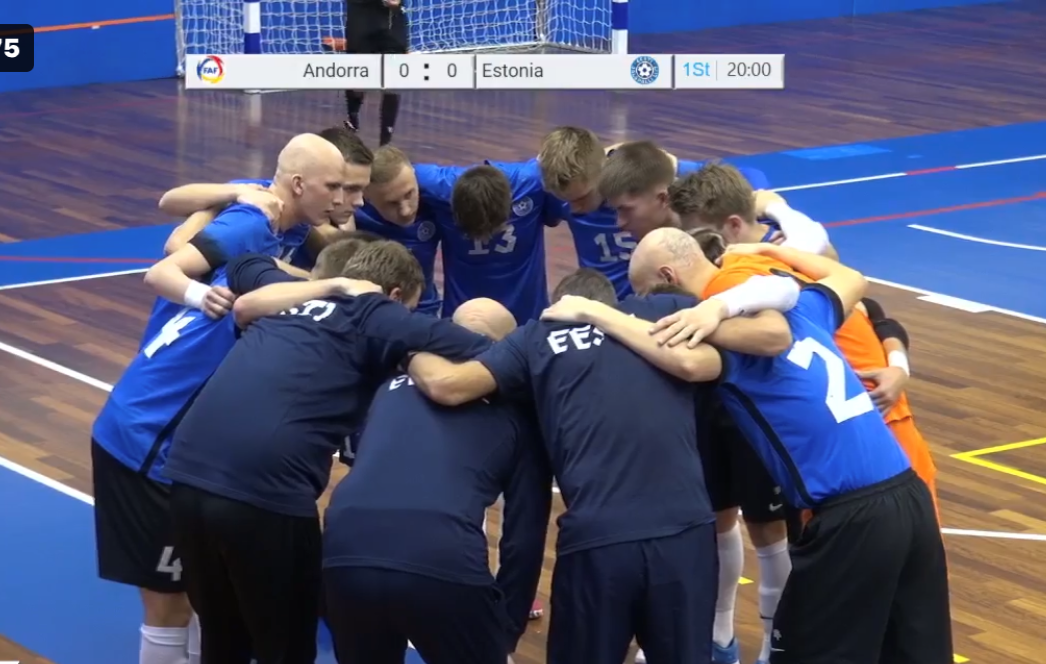 Eesti U-19 koondis enne mängu Andorraga.