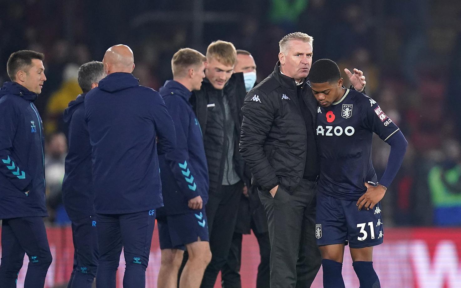 Aston Villa mängijad ja treenerid