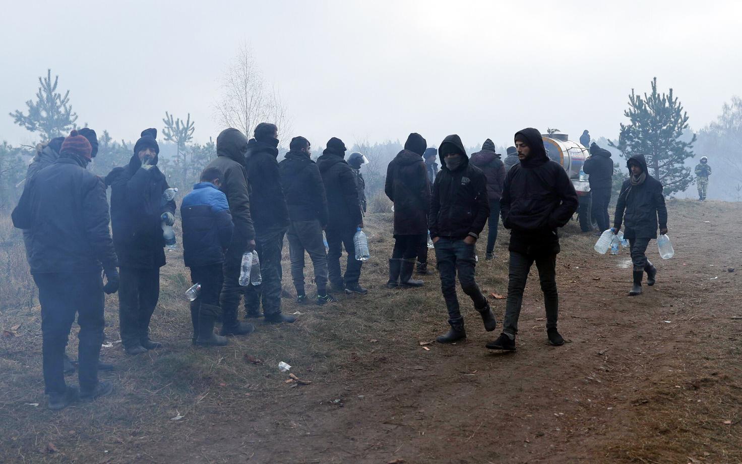 Migrantide laager Poola ja Valgevene piiril