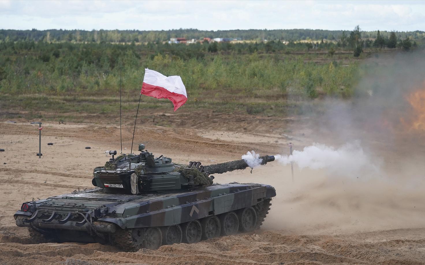 Poola relvajõudue tank õppustel.