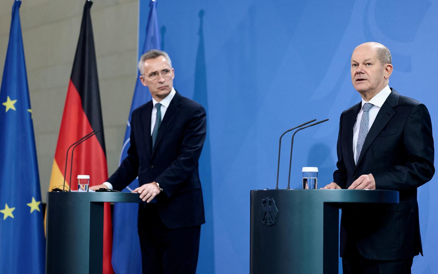 Jens Stoltenberg ja Olaf Scholz.