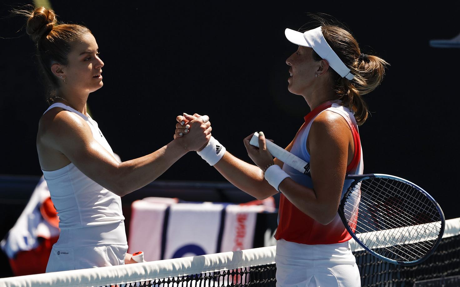 Maria Sakkari (vasakul) ja Jessica Pegula (paremal)