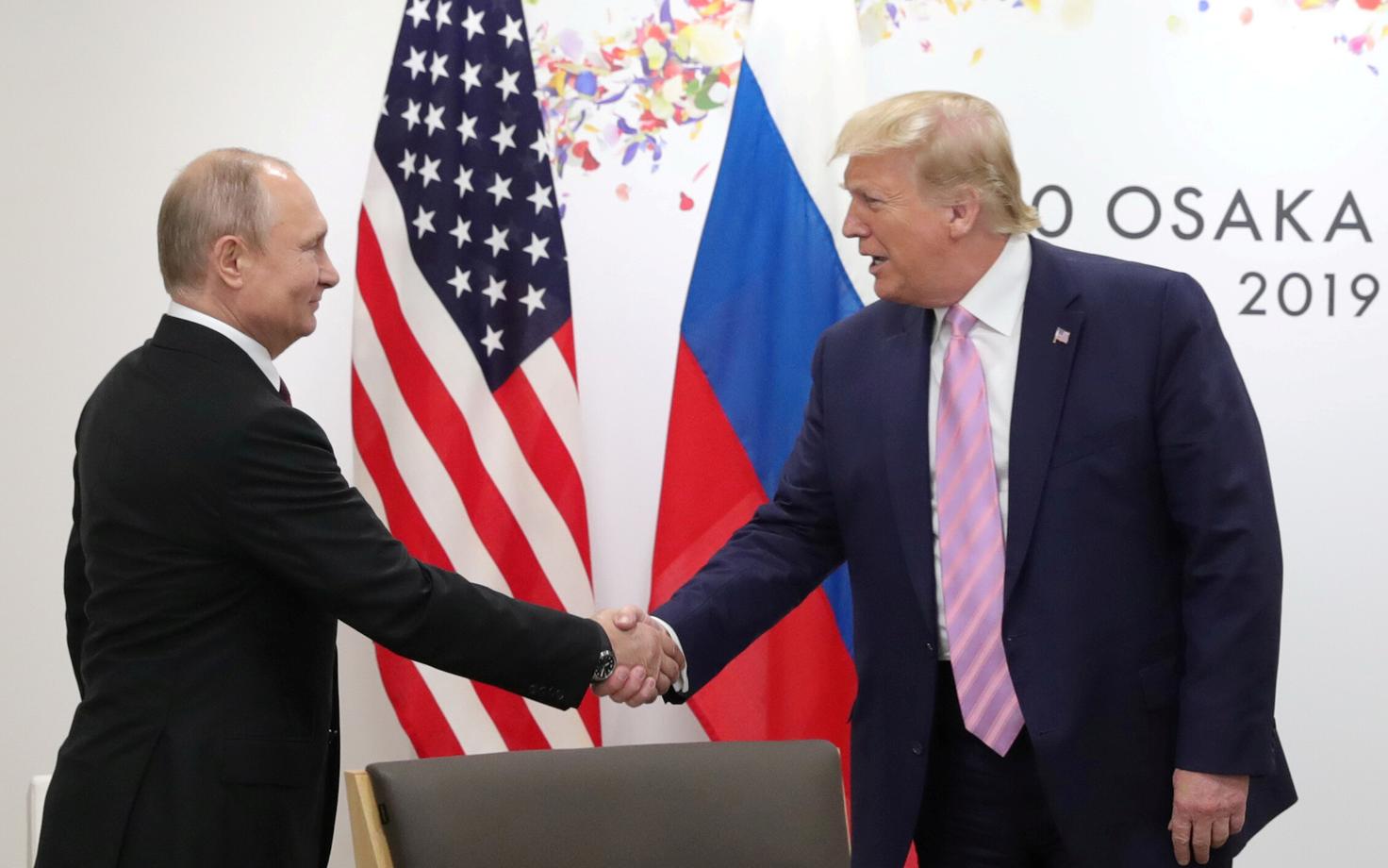 USA president Donald Trump ja Vene president Vladimir Putin 2019. aastal G20 tippkohtumisel Osakas.