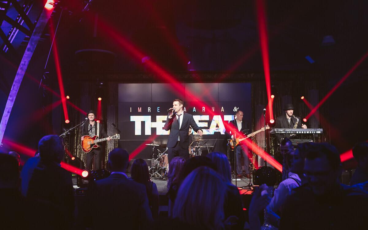 Imre Saarna & The Beat esinemas