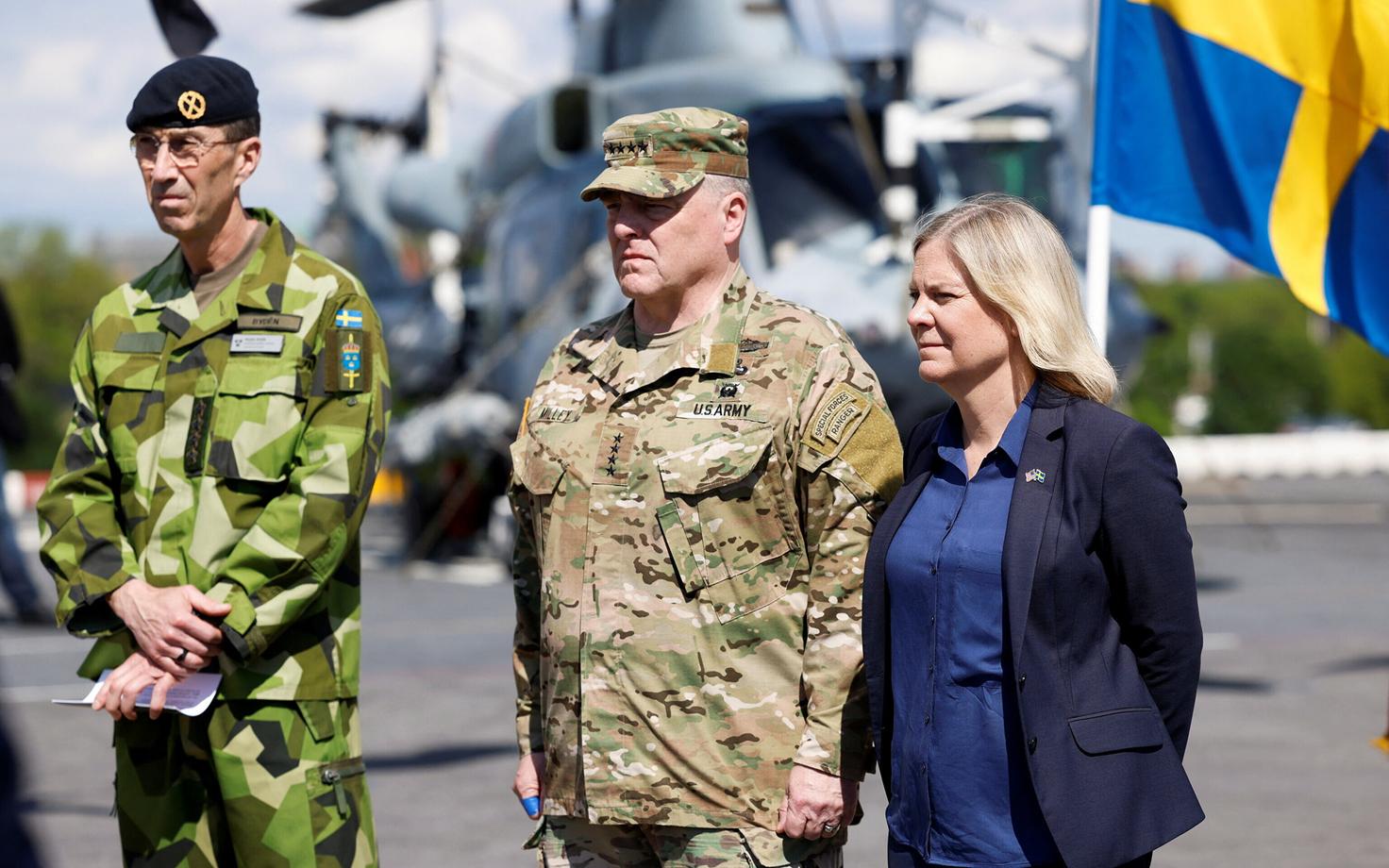 USA staabiülemate ühendkomitee esimees kindral Mark Milley ja Rootsi peaminister Magdalena Andersson.