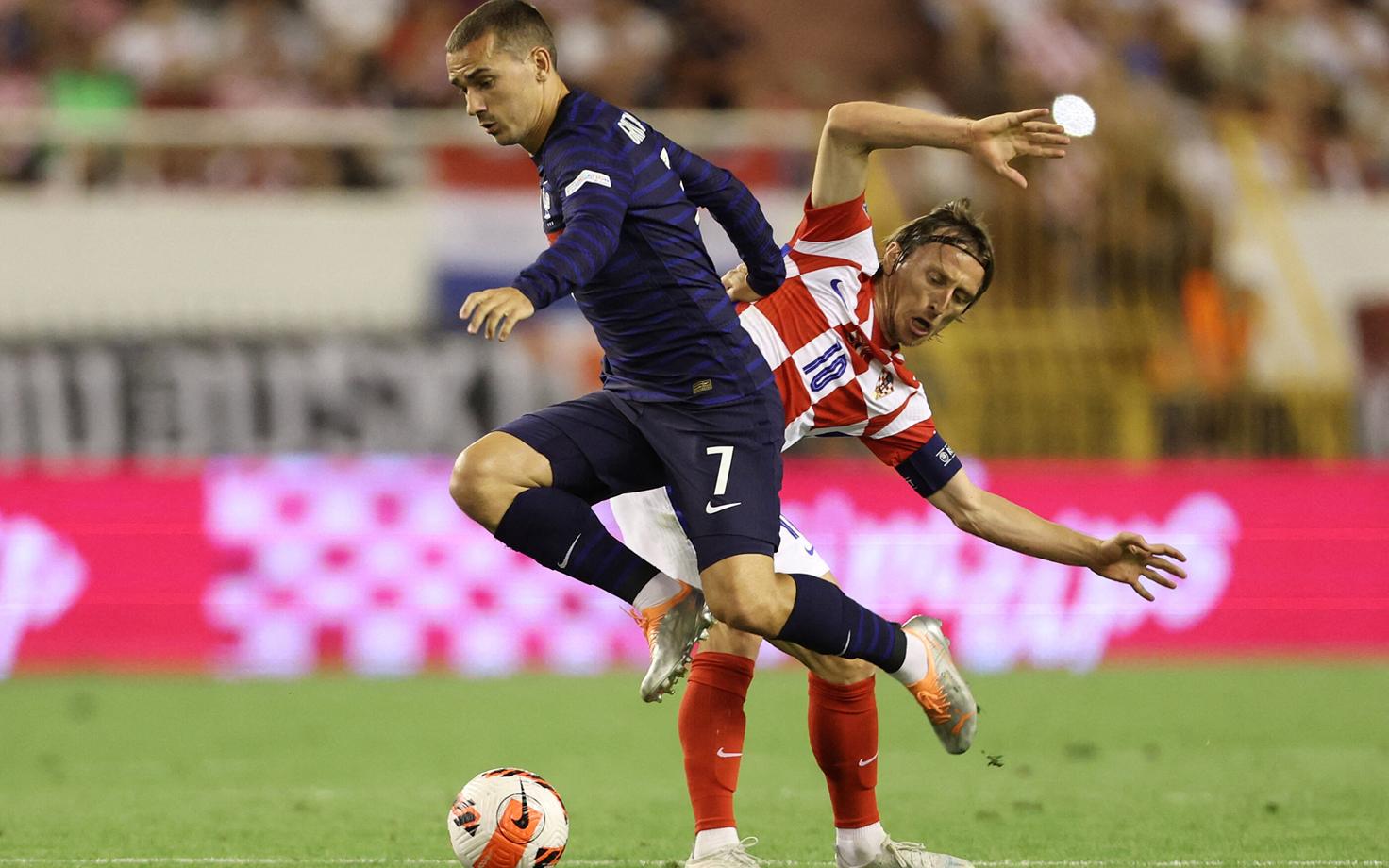 Antoine Griezmann (Prantsusmaa) ja Luka Modric (Horvaatia)
