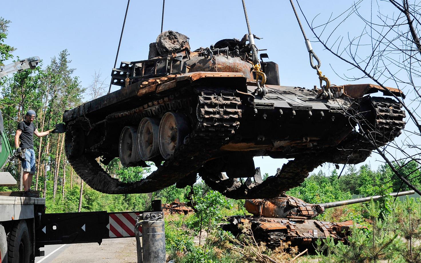 Hävinud Vene tank Dmõtrivkas Ukrainas juunikuus