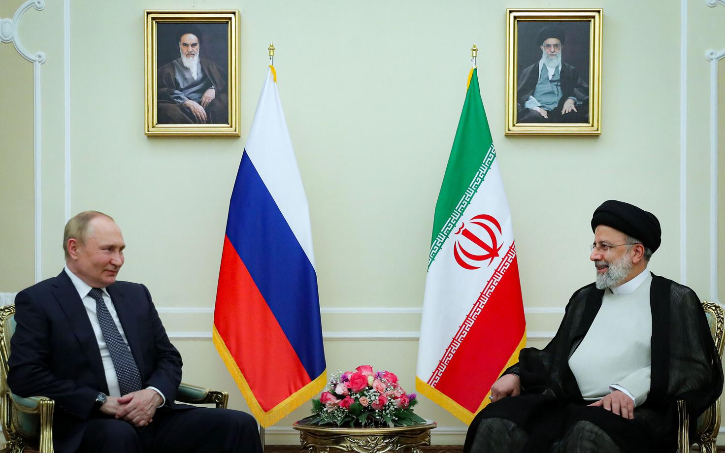 Президенты РФ и Ирана Владимир Путин и Ибрахим Раиси.