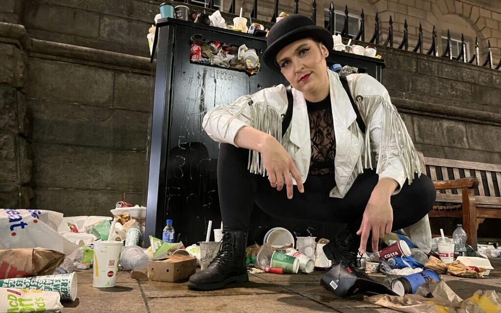 Kaisa Ling koos Fringe’i (anti)kangelase prügiga