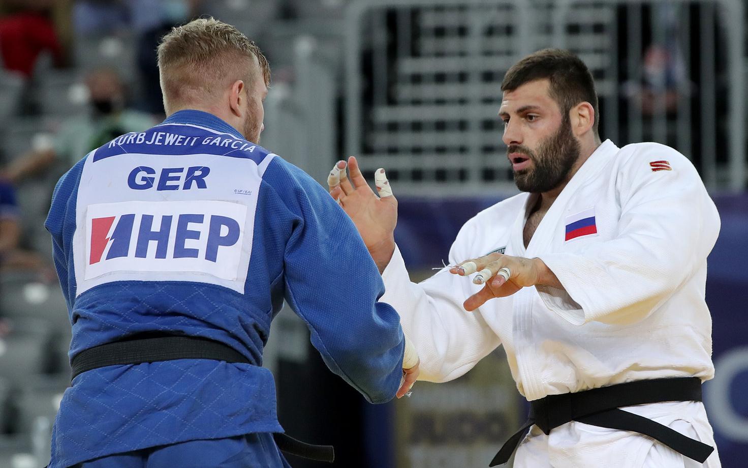 Venemaa judoka Arman Adamian võitlemas