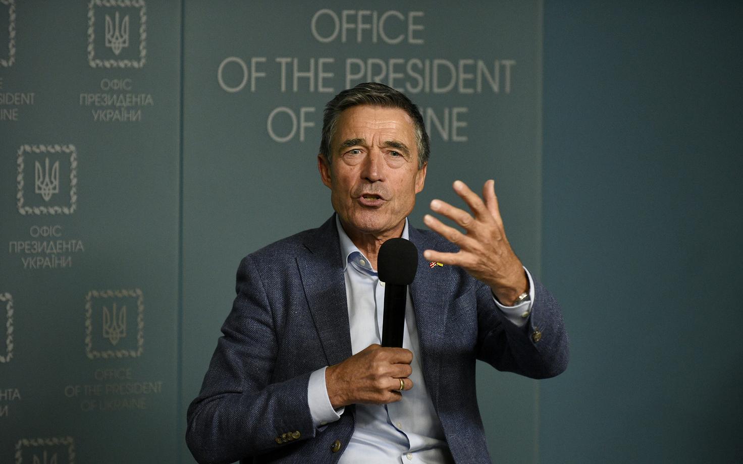 NATO eelmine peasekretär Anders Fogh Rasmussen Kiievis.