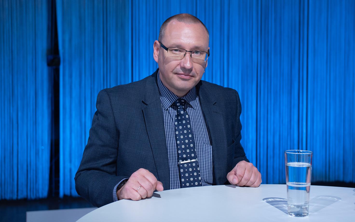 Аркадий Попов.
