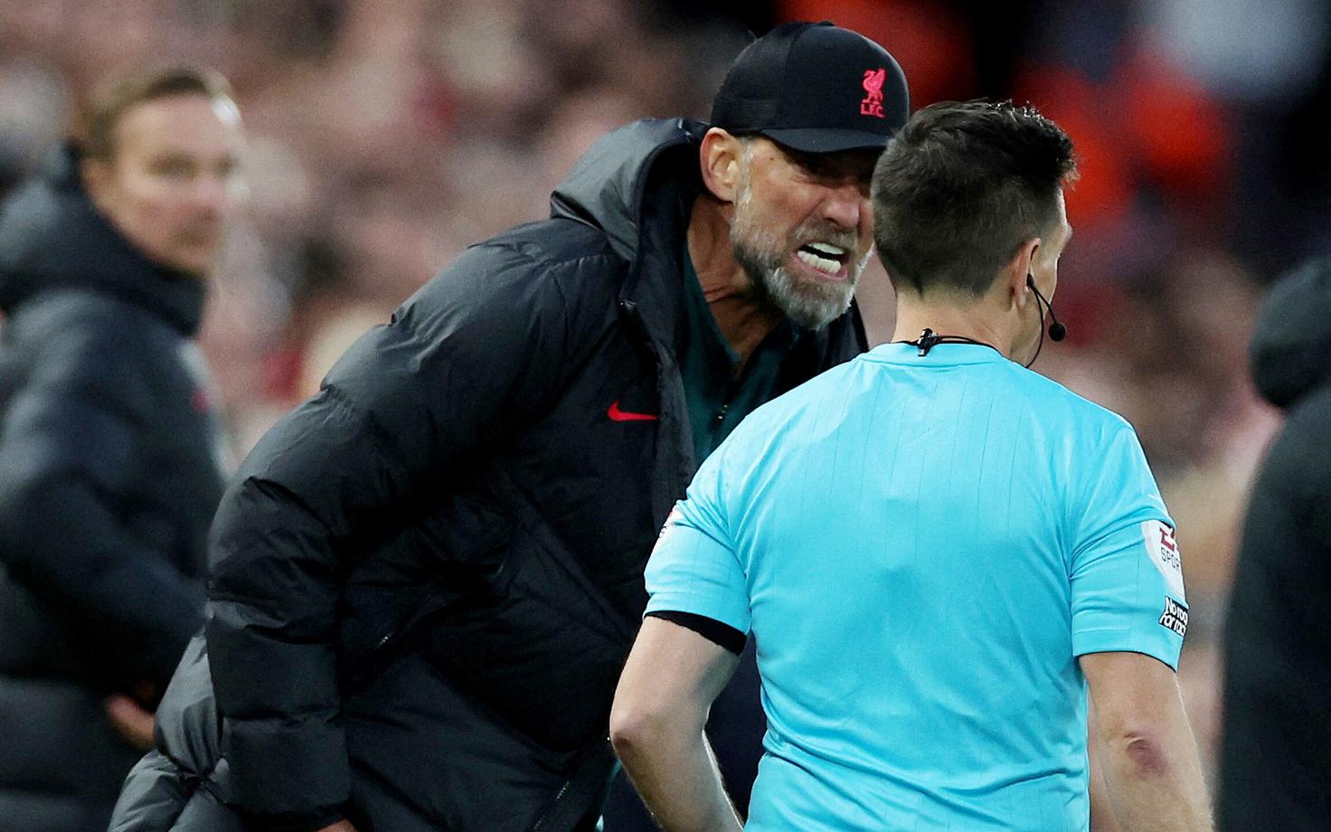Jürgen Klopp abikohtunikuga pahandamas