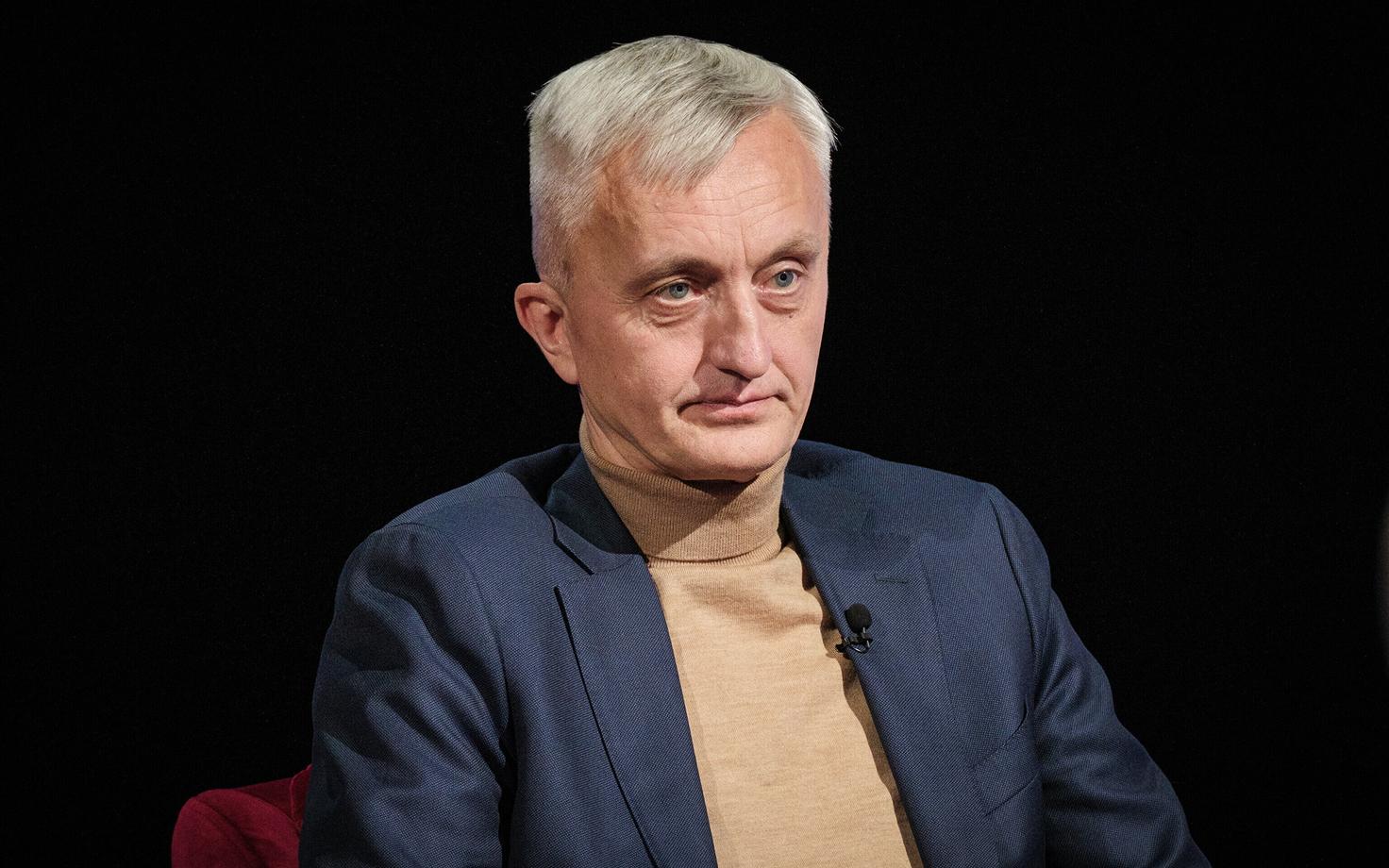 Индрек Нейвельт.