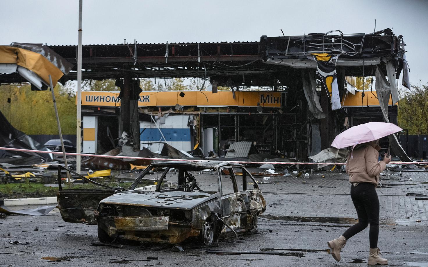 Последствия российского ракетного удара по Днепру.