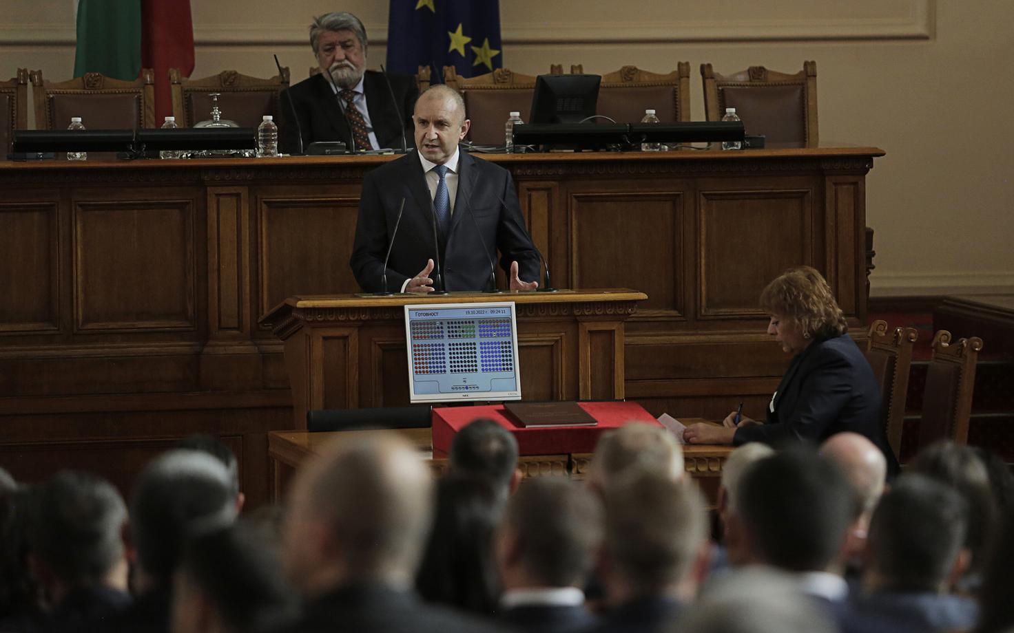 Bulgaaria president Rumen Radev parlamendi avamisel 19. oktoobril