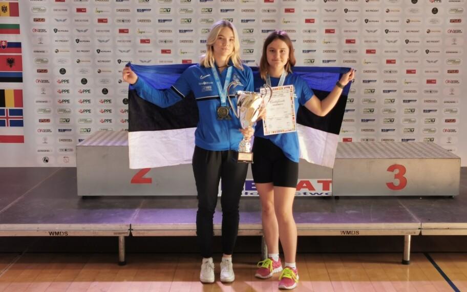 Maribel Tamme ja Laura Kallas