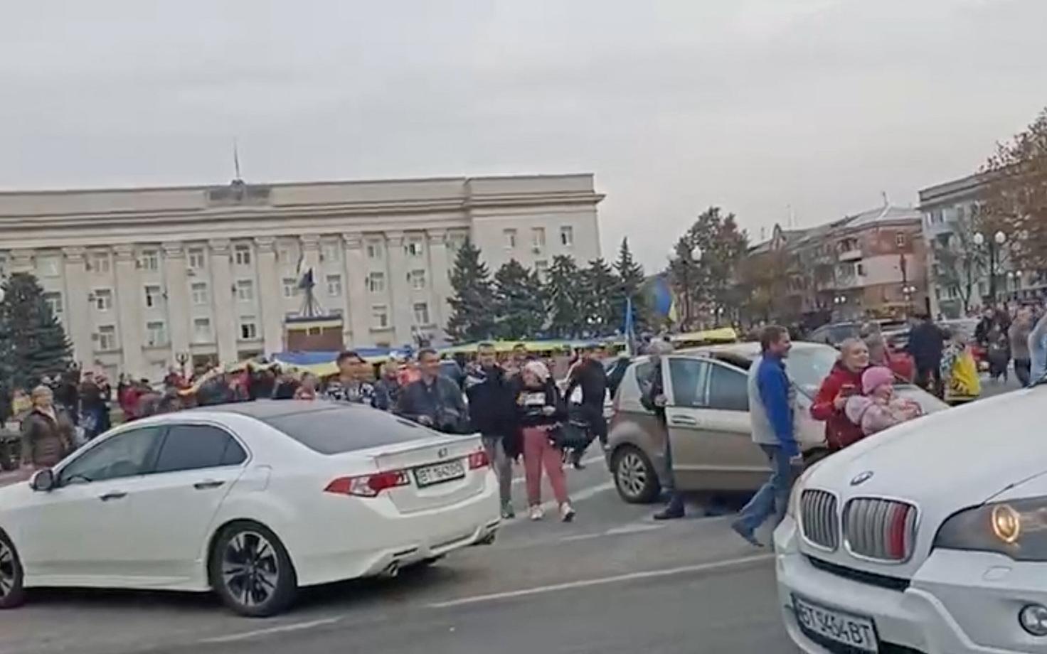 Heas tujus ukrainlased Hersoni kesklinnas