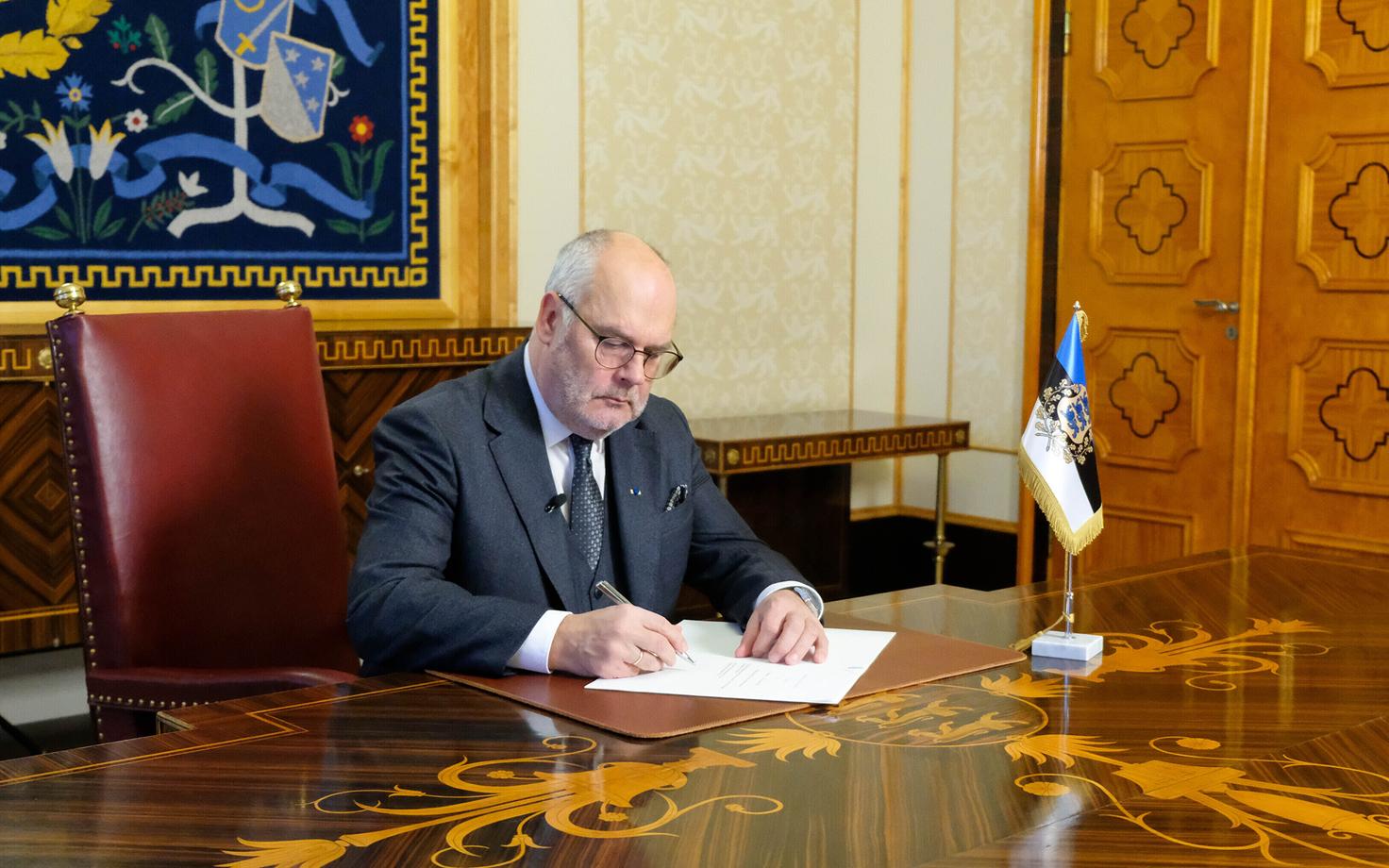 Президент Алар Карис подписал указ о проведении парламентских выборов 2023 года.