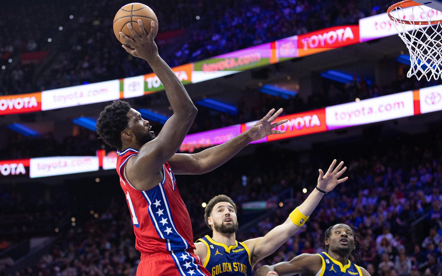 Joel Embiid palliga