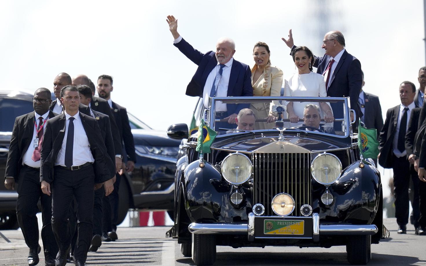 Luiz Inacio Lula da Silva vannutati Brasiilia presidendiks.
