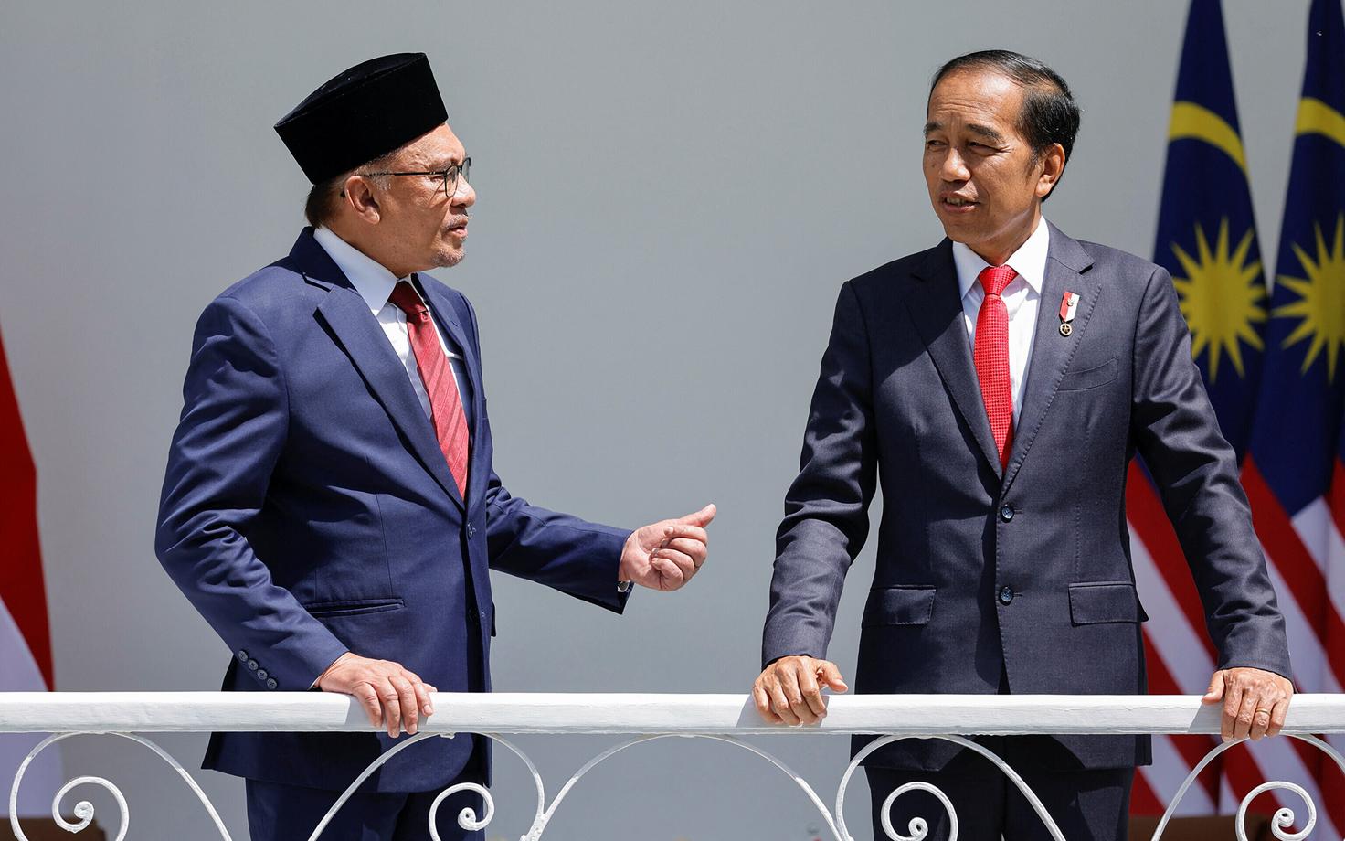 Malaisia peaminister Anwar Ibrahim ja Indoneesia president Joko Widodo