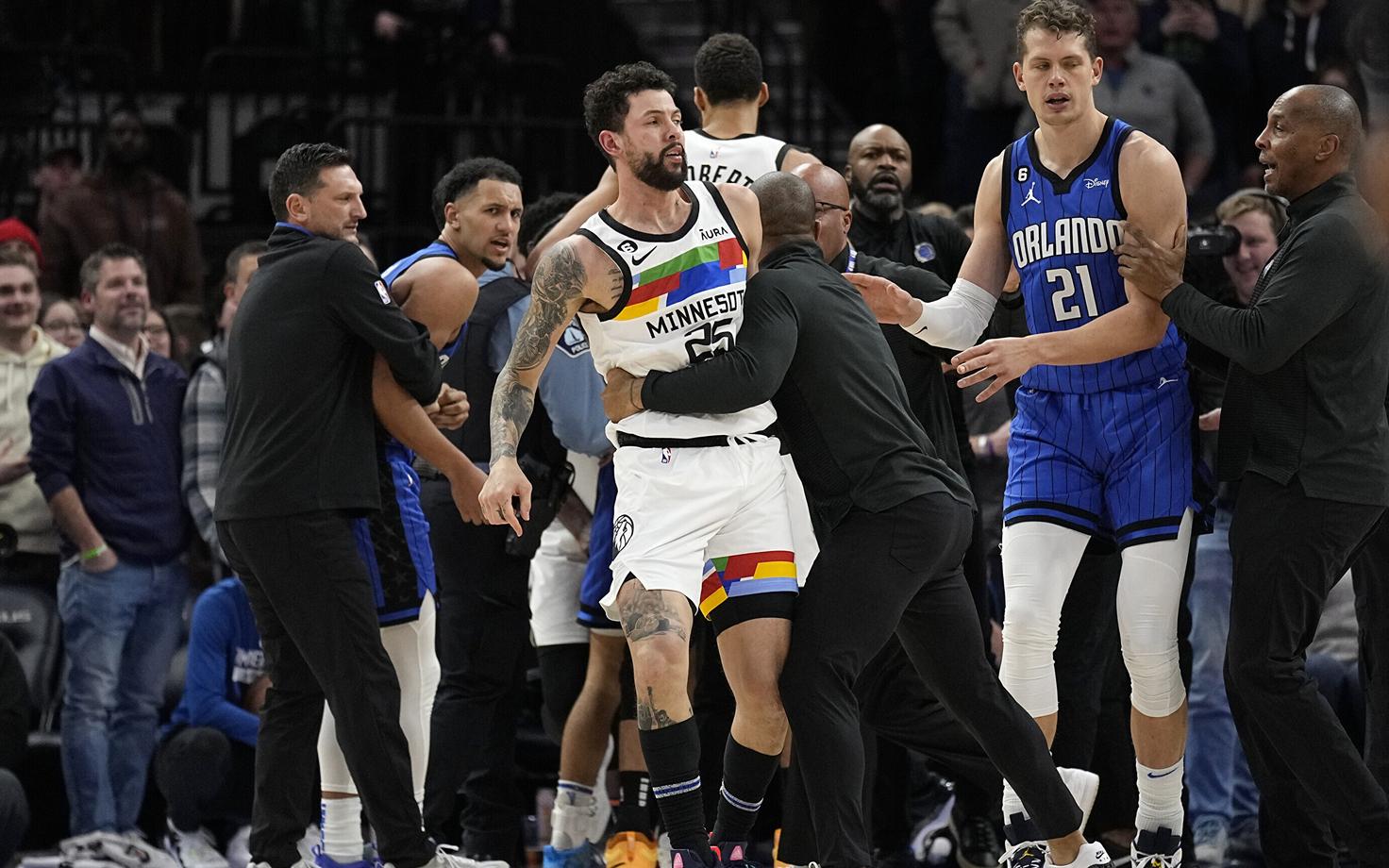 Austin Rivers mängus Orlando Magicu vastu