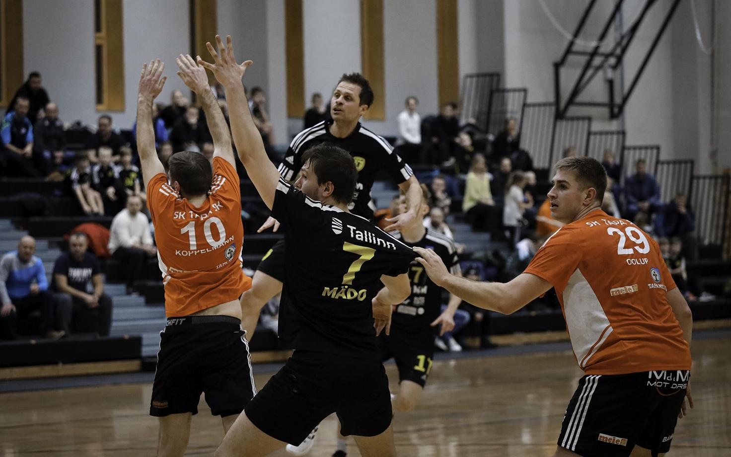 HC Tallinn ja mängiv peatreener Risto Lepp vs SK Tapa