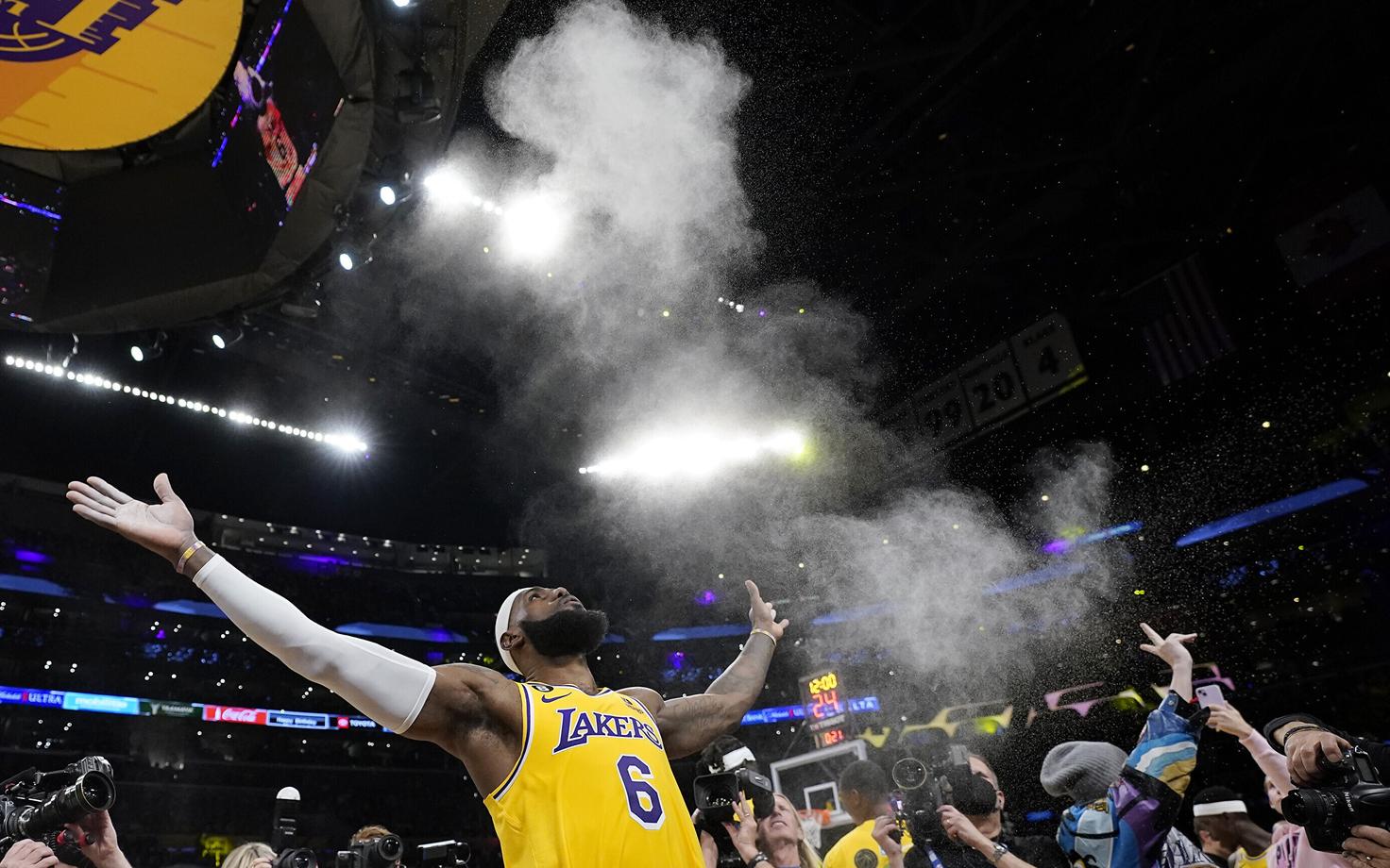 LeBron James, NBA skoorikuningas.