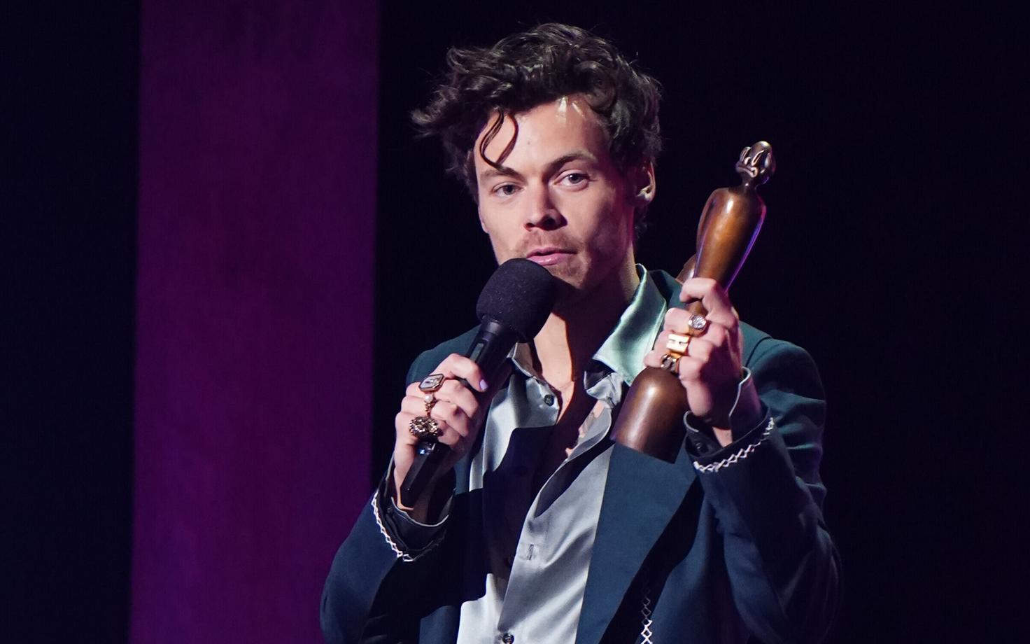 Harry Styles viis Briti muusikaauhindade jagamiselt koju neli auhinda