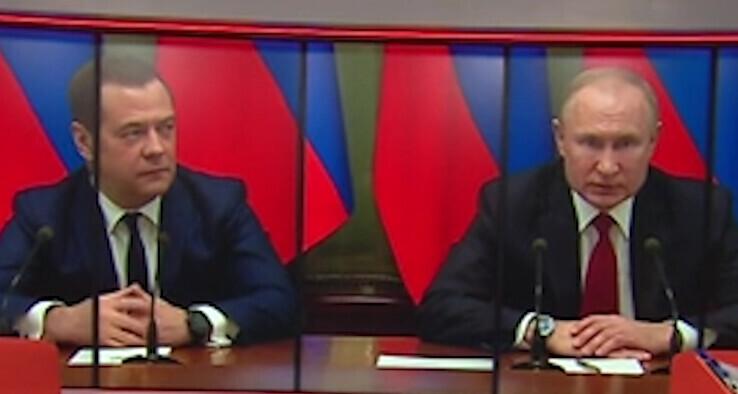 Дмитрий Медведев и Владимир Путин.