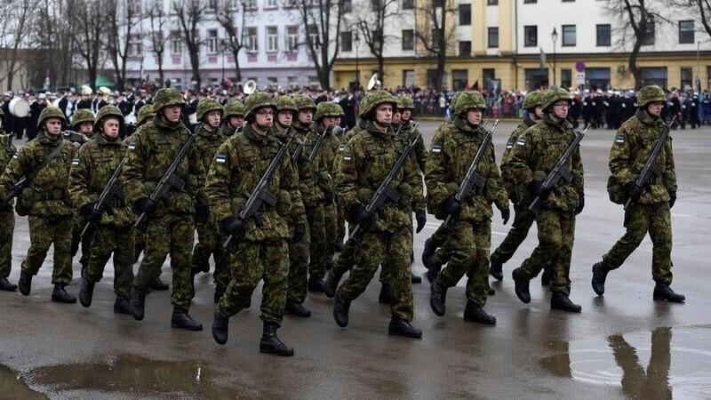 Парад в Нарве в 2015 году.