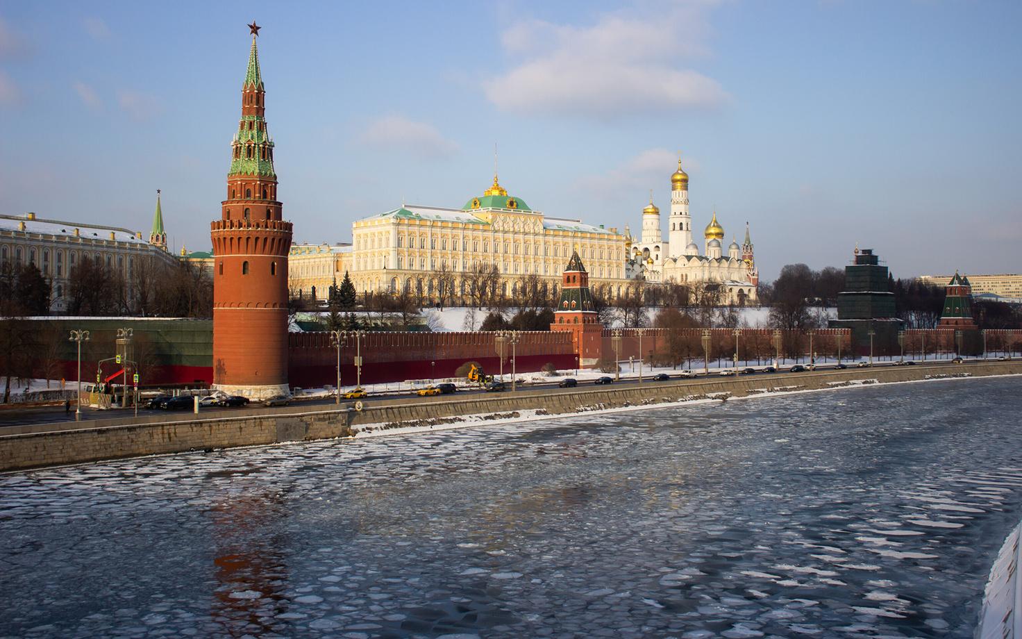 Kreml Moskva jõe ääres