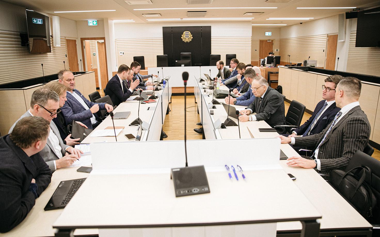 Tallinna Sadama kohtuasja arutamine.