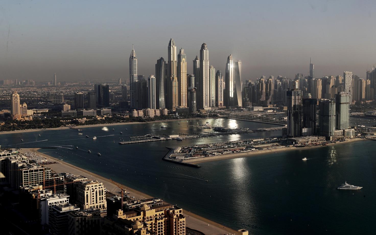 Kõige rahvarohkeim linn Araabia Ühendemiraatides on Dubai