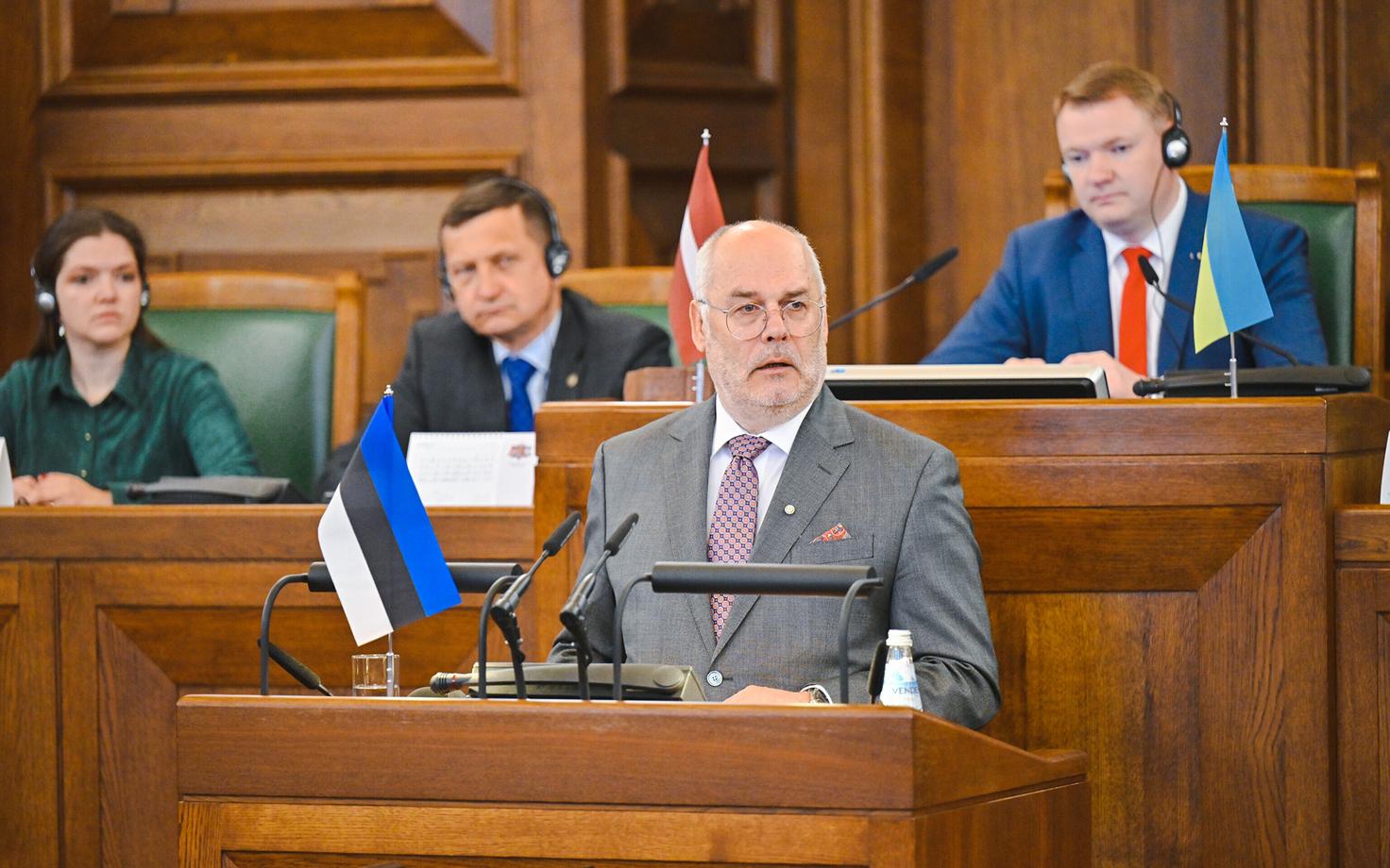 Alar Karis Läti seimis.