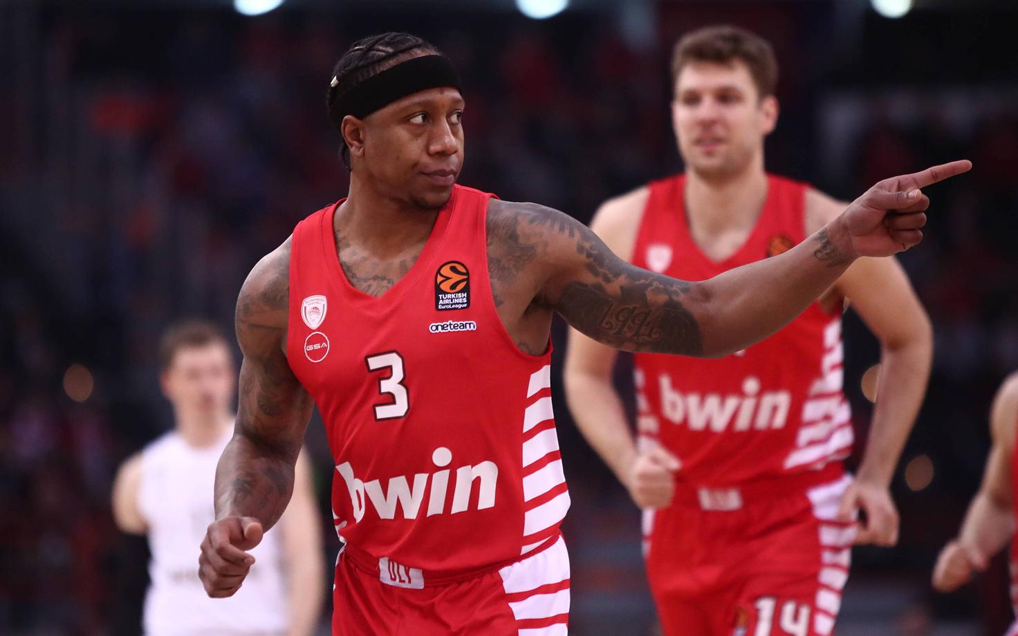 Isaiah Canaan tabas Fenerbahce vastu kuus kaugviset, et veerandfinaalides üks-null juhtima minna