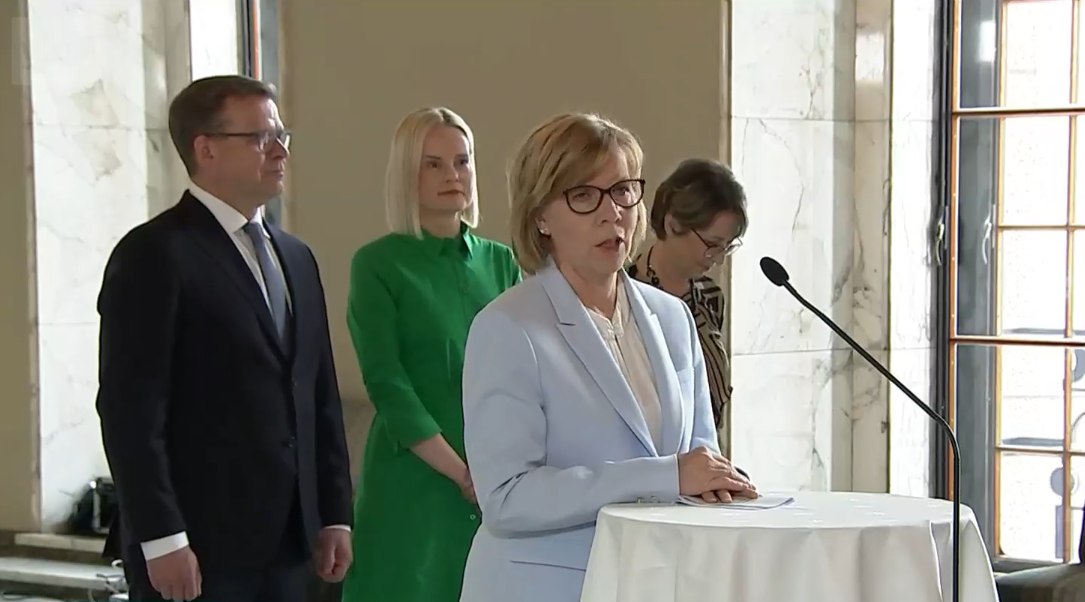Soome Koonderakonnna esimees Petteri Orpo, Põlissoomlaste juht Riikka Purra, Rootsi Rahvapartei juht Anna Maja-Henriksson ja Kristlike Demokraatide juht Sari Essayah.