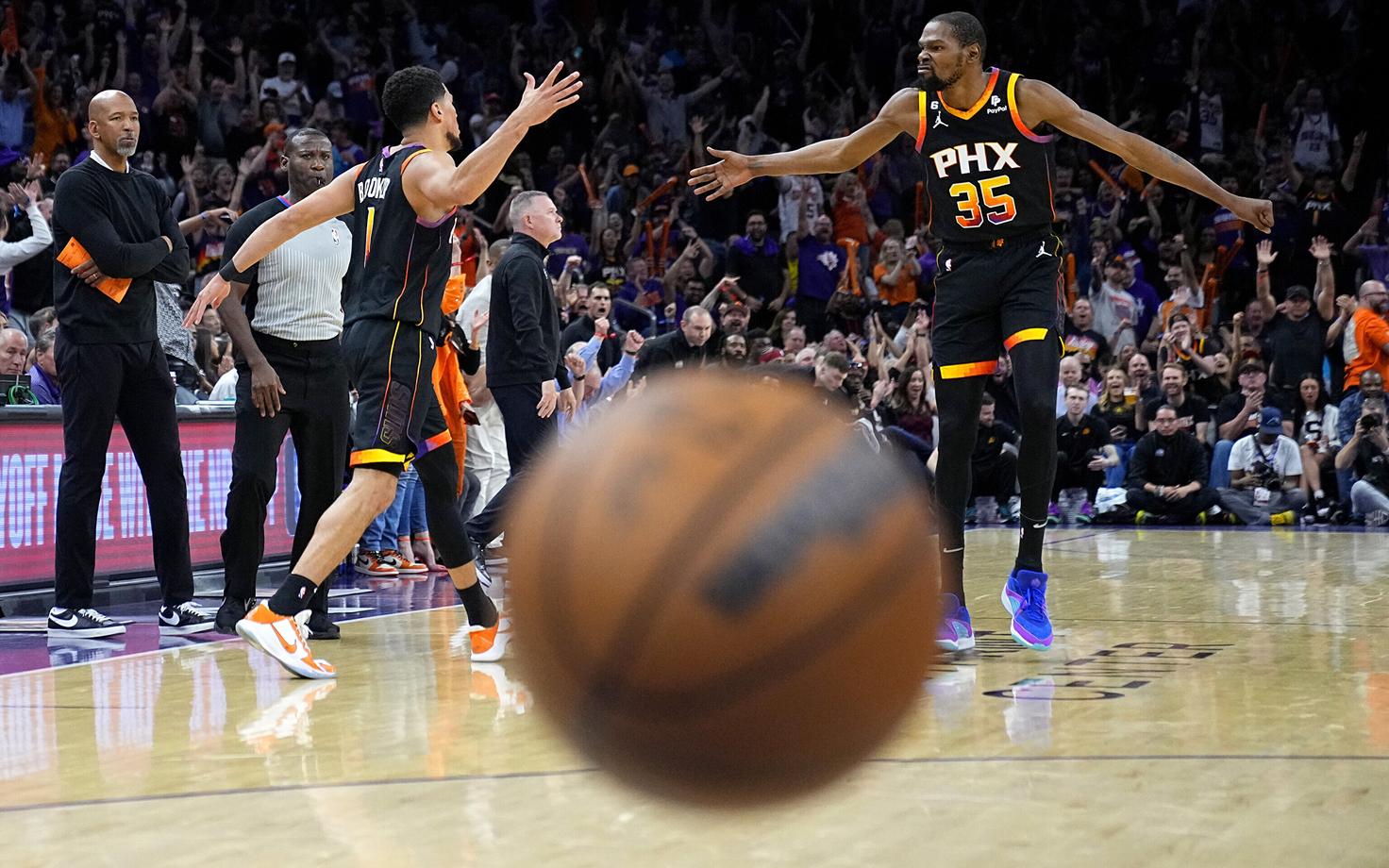 Devin Booker ja Kevin Durant