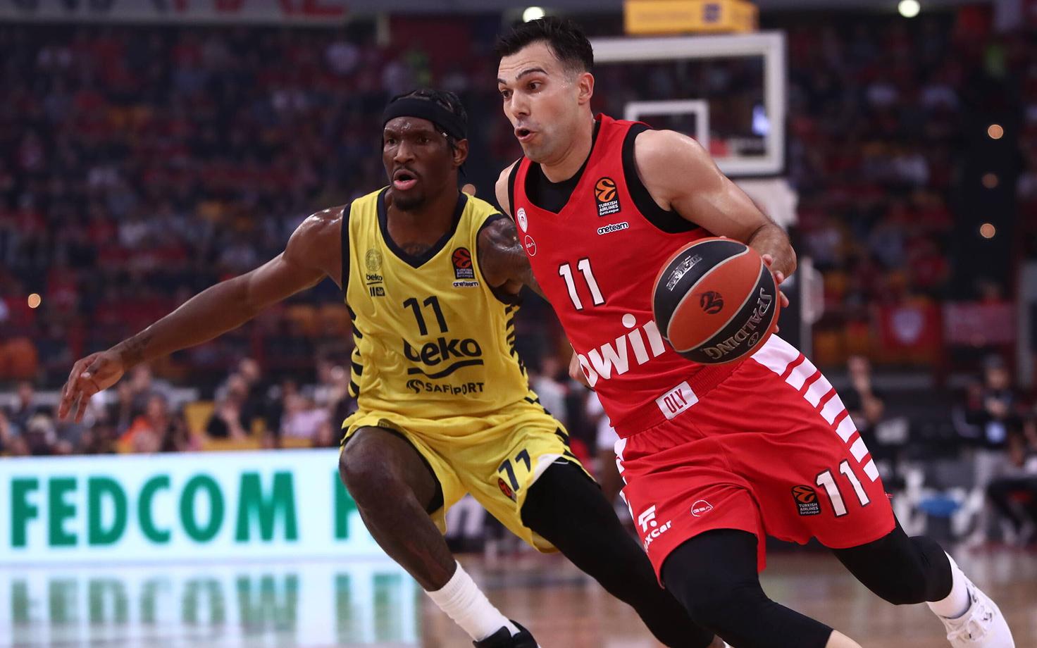 Kostas Sloukas (palliga)