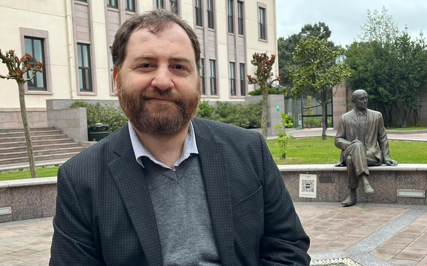 Istanbuli Koci ülikooli majandusprofessor Cem Cakmakli.