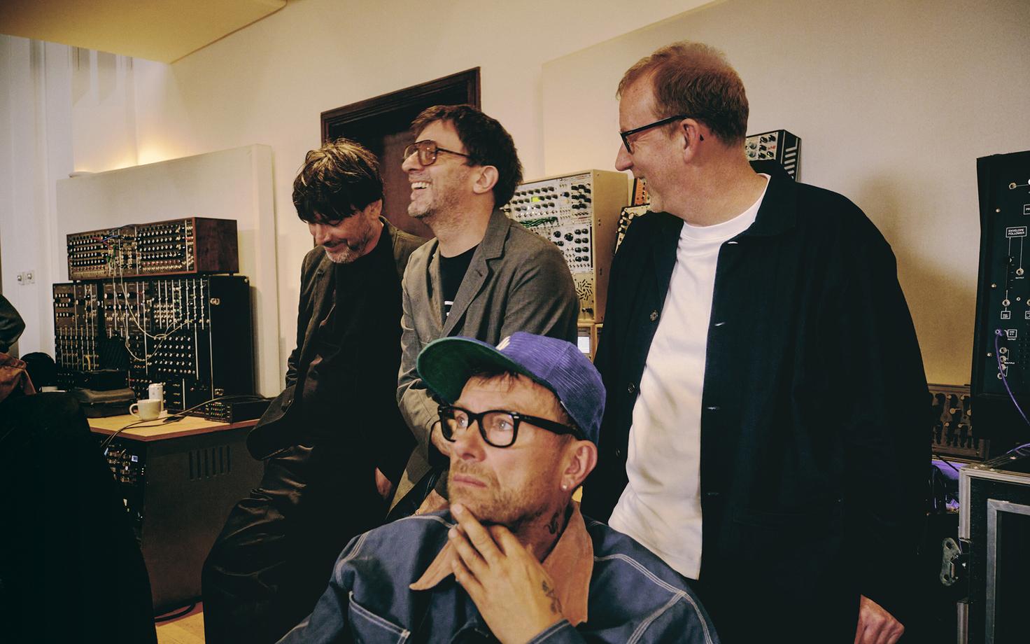 Blur stuudios.