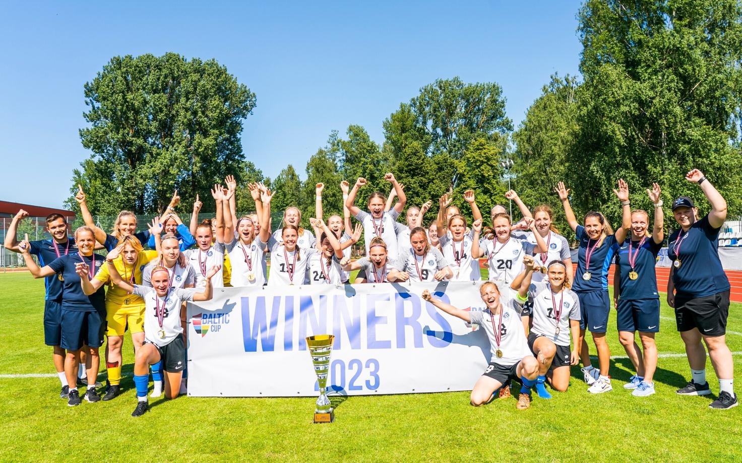 Eesti neidude U-17 jalgpallikoondis