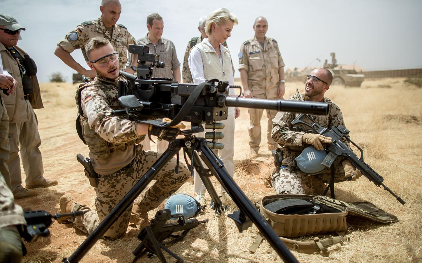 Ursula von der Leyen 2016. aastal Saksa kaitseministrina Malis