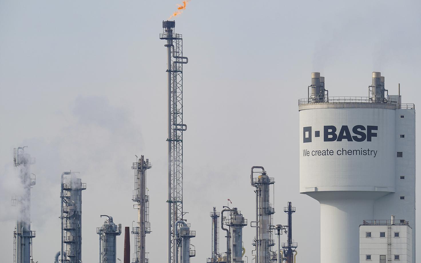 Завод BASF в Германии.