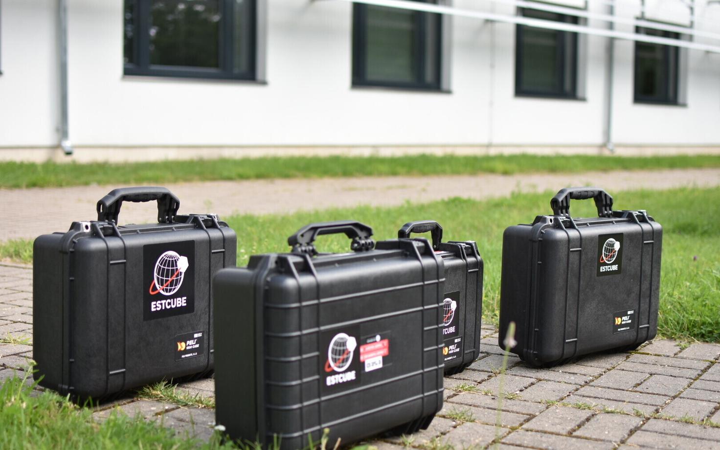 ESTCube-2 satelliit viiakse Tšehhi kosmosesesse lennuks valmistuma