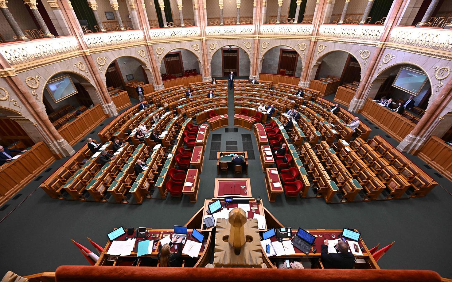 Ungari parlament.