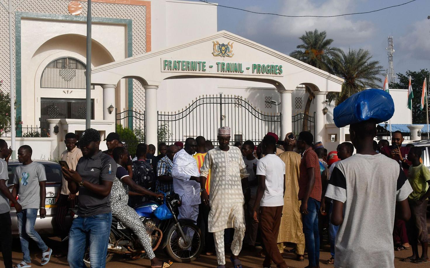 Protest Nigeris Mohamed Bazoumi kinnipidamise vastu